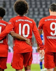  门兴格拉德巴赫爆冷击败拜仁，德甲格局再生变数