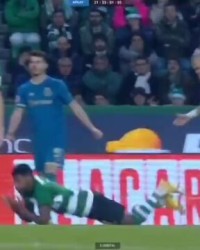  斯图加特老将经验制胜险胜保级对手保希望  