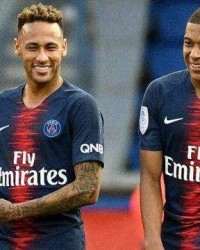  法甲金靴竞争激烈,三人同入二十球大关  