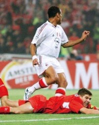  国际米兰后防漏洞百出，连续两场失球痛失好局