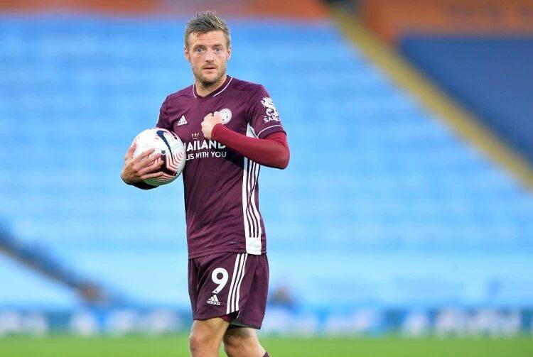  莱斯特城老将瓦尔迪戴帽助球队横扫伯恩利  